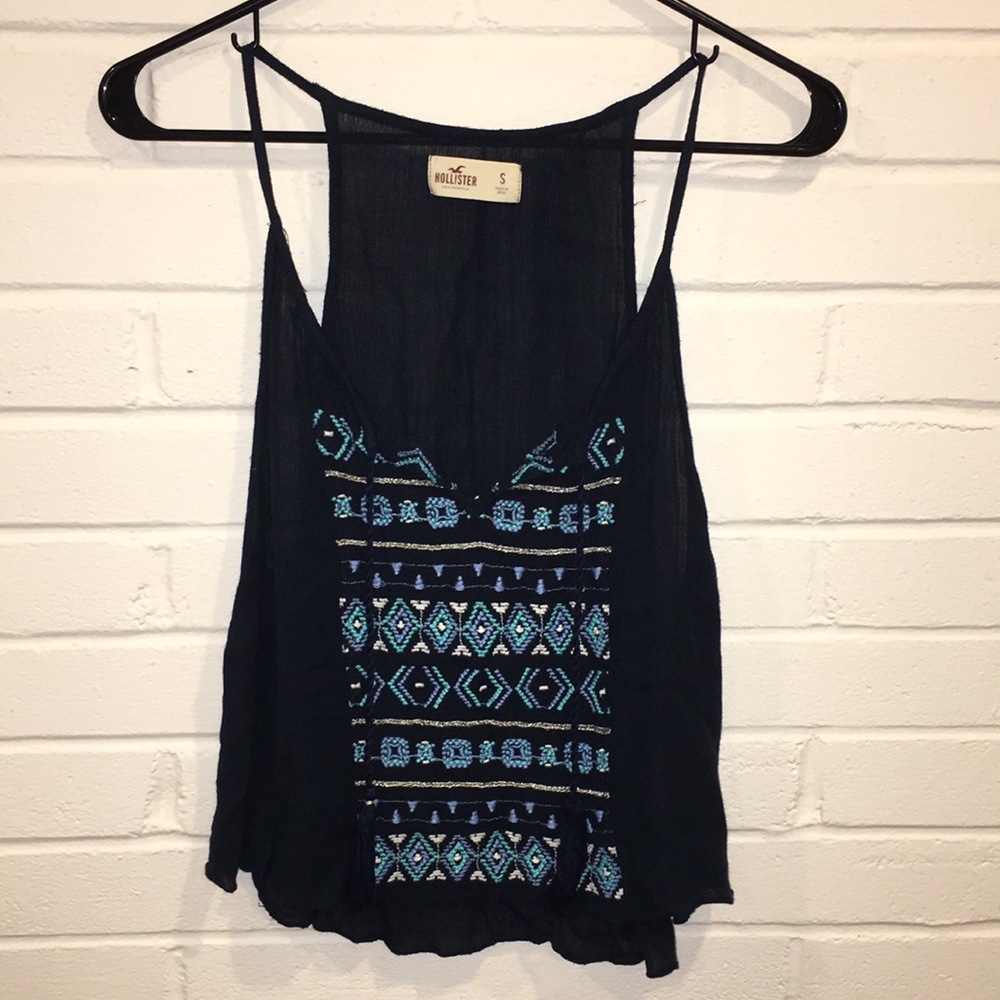 ! Hollister - Navy Geometric Embroidered Tank